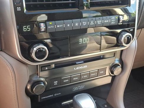 Used 2022 Lexus GX 460 Premium AWD/4WD image 19