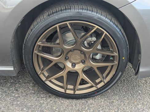 Used 2020 Toyota Camry SE w/ Blackout Package image 10