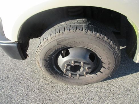 Used 2008 Ford F350 XL image 5