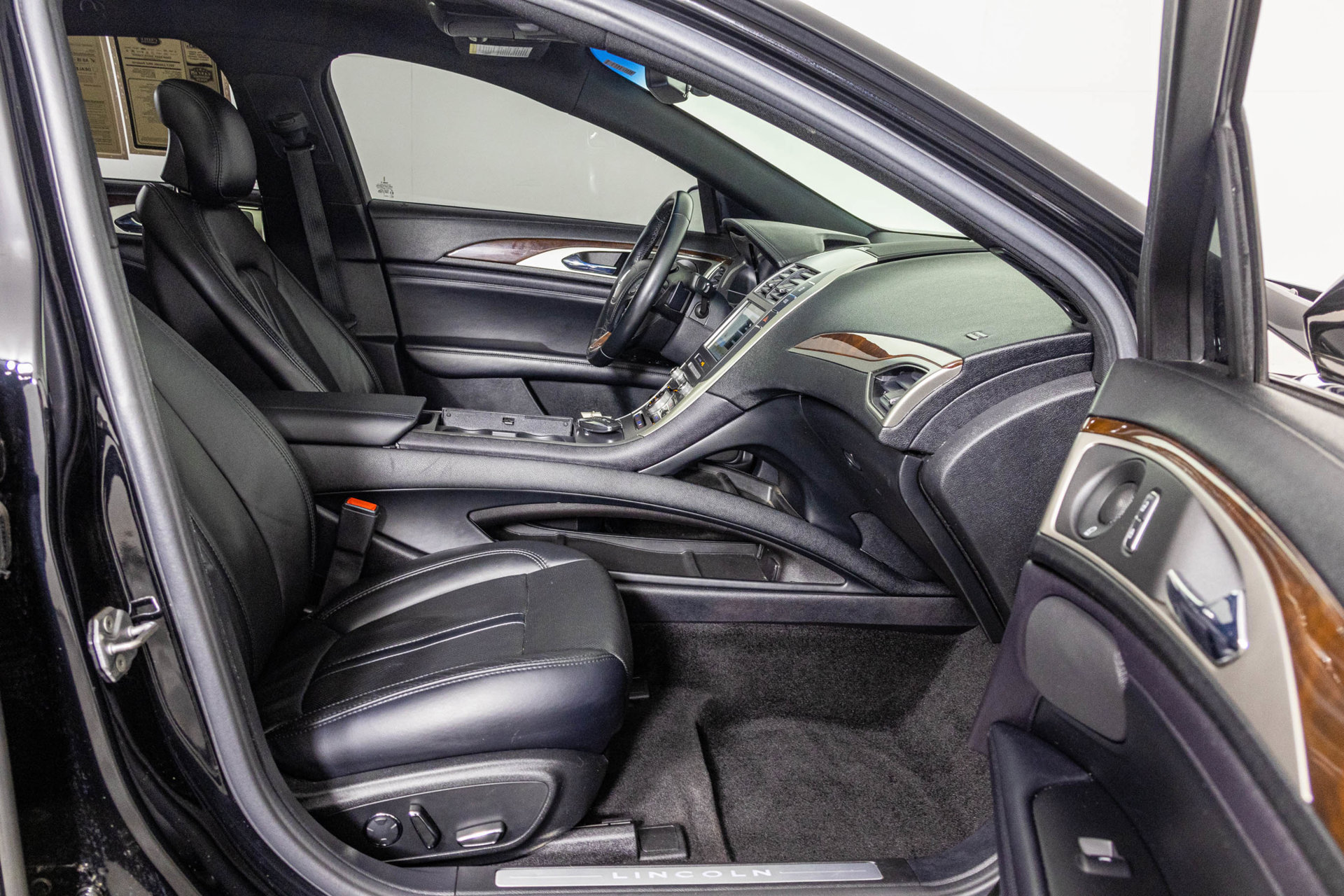 Used 2017 Lincoln MKZ Reserve AWD/4WD image 50