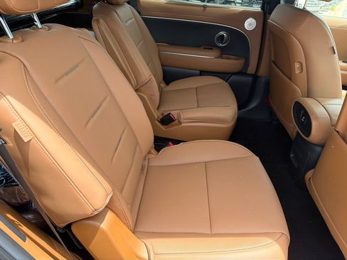 New 2026 Hyundai Palisade Calligraphy FWD image 16