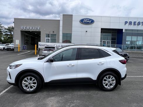 Certified 2024 Ford Escape Active w/ Tech Pack #1 AWD/4WD image 4