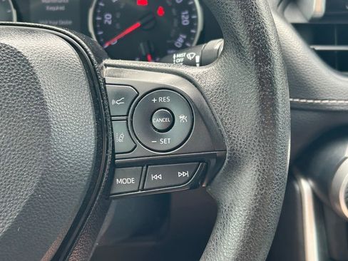 Used 2019 Toyota RAV4 XLE w/ Convenience Package image 37