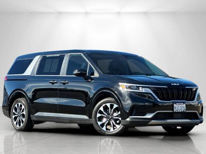 Used 2024 Kia Carnival EX