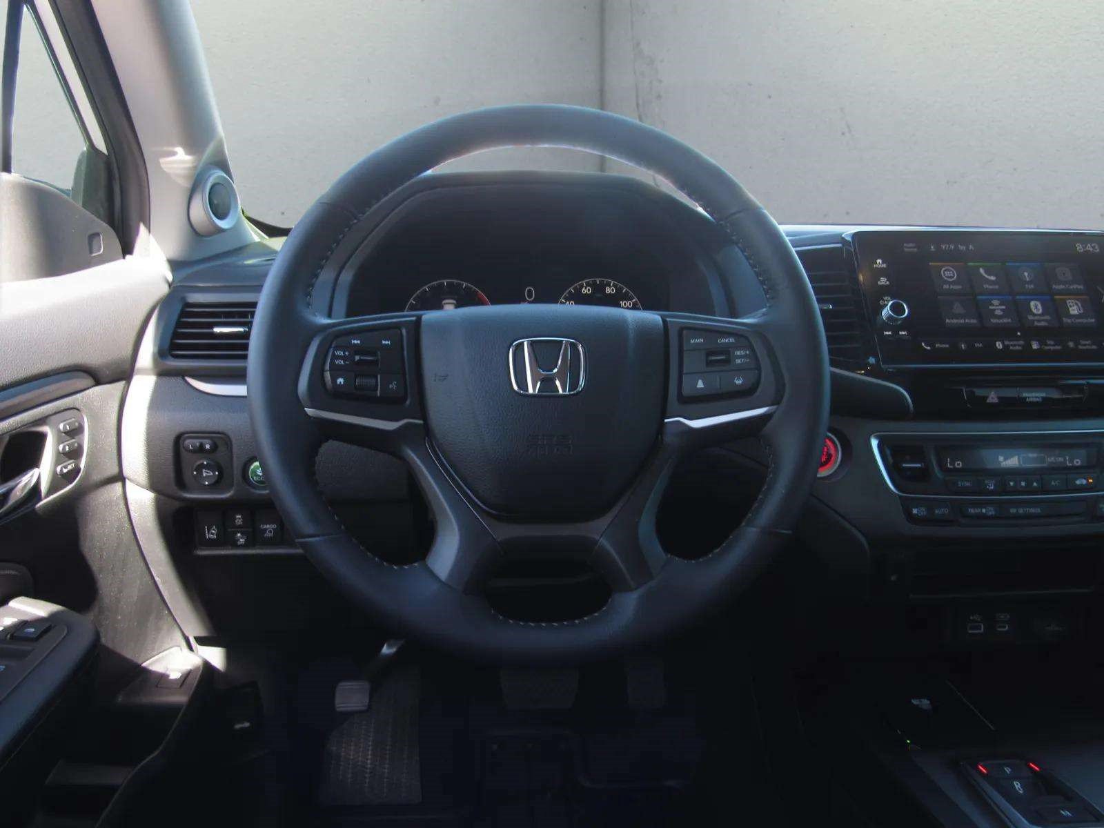 Certified 2025 Honda Ridgeline RTL image 24