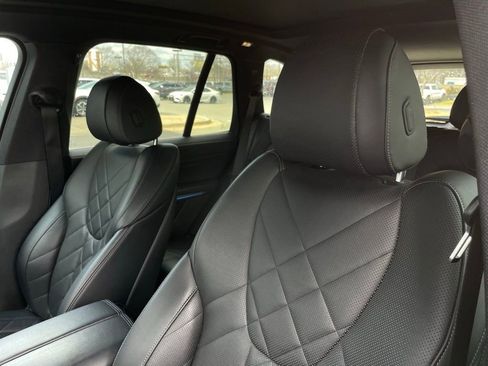 Used 2023 BMW X5 xDrive45e image 25