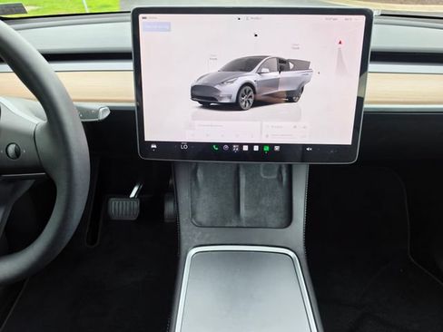 Used 2025 Tesla Model Y Long Range AWD/4WD image 36