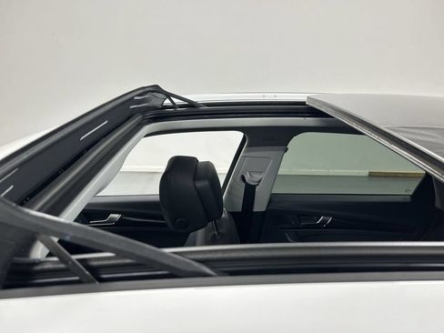 Used 2018 Audi Q5 2.0T Premium Plus w/ Premium Plus Package AWD/4WD image 20