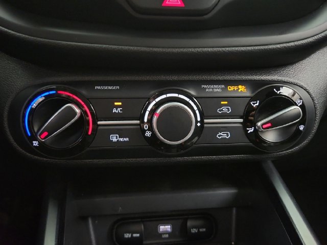 Used 2024 Kia Soul LX w/ Option Group 015 FWD image 15
