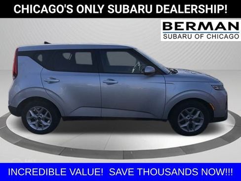 Used 2020 Kia Soul S image 2