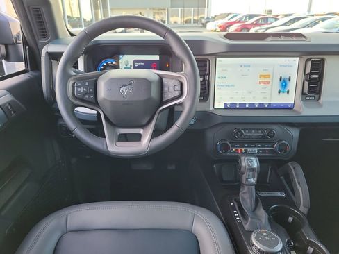 Certified 2024 Ford Bronco Outer Banks image 12