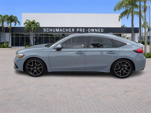 Used 2022 Honda Civic Sport Touring image 4