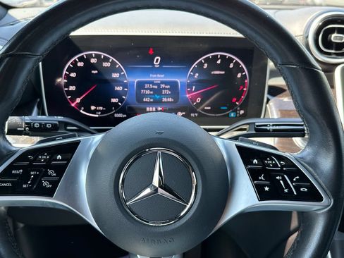 Used 2024 Mercedes-Benz GLC 300 image 24