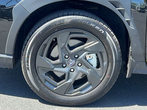 Certified 2025 Subaru Crosstrek 2.5i Sport AWD/4WD image 10