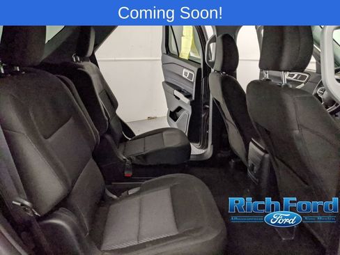 Certified 2023 Ford Explorer XLT w/ Class IV Trailer Tow Package image 21
