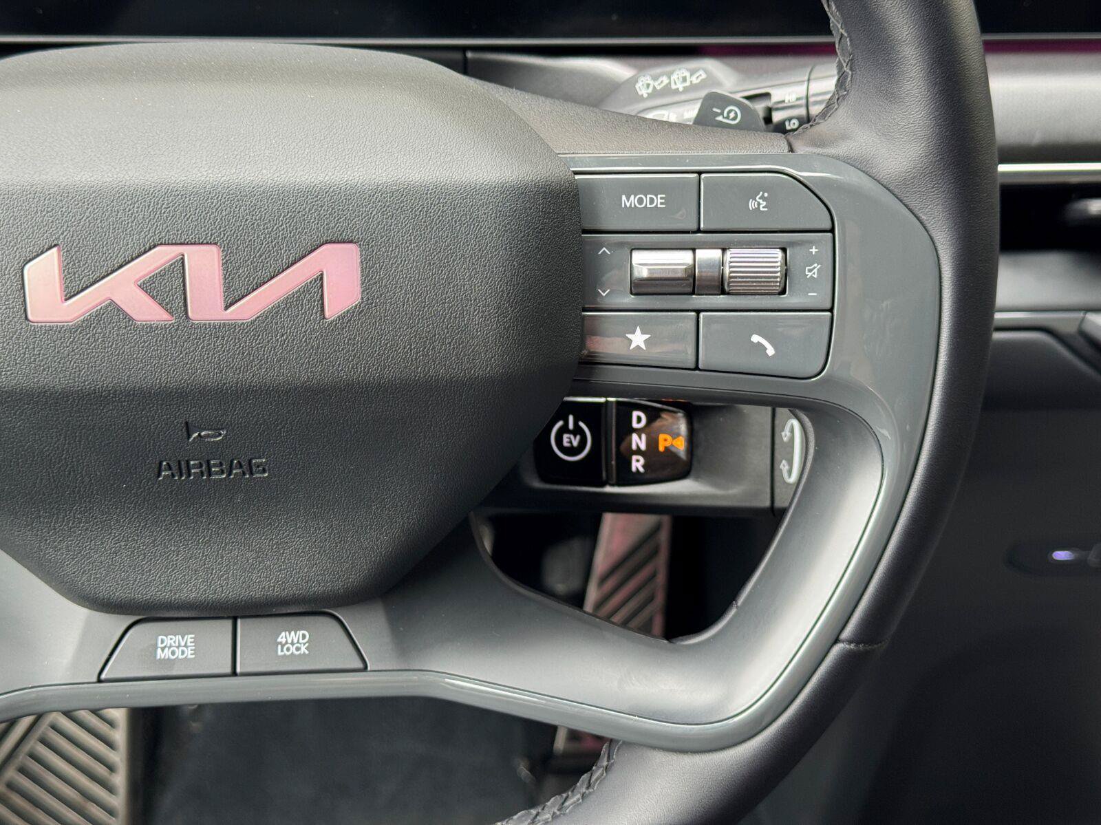 Used 2024 Kia EV9 GT-Line AWD/4WD image 24