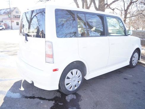 Used 2006 Scion xB image 9