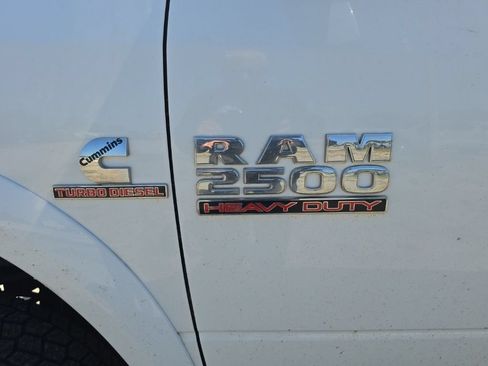 Used 2015 RAM 2500 Laramie AWD/4WD image 3