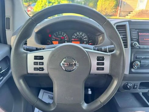 Used 2017 Nissan Frontier SV AWD/4WD image 10