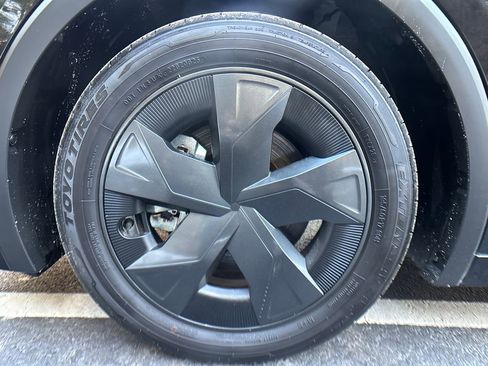 Used 2025 Toyota Prius LE image 24