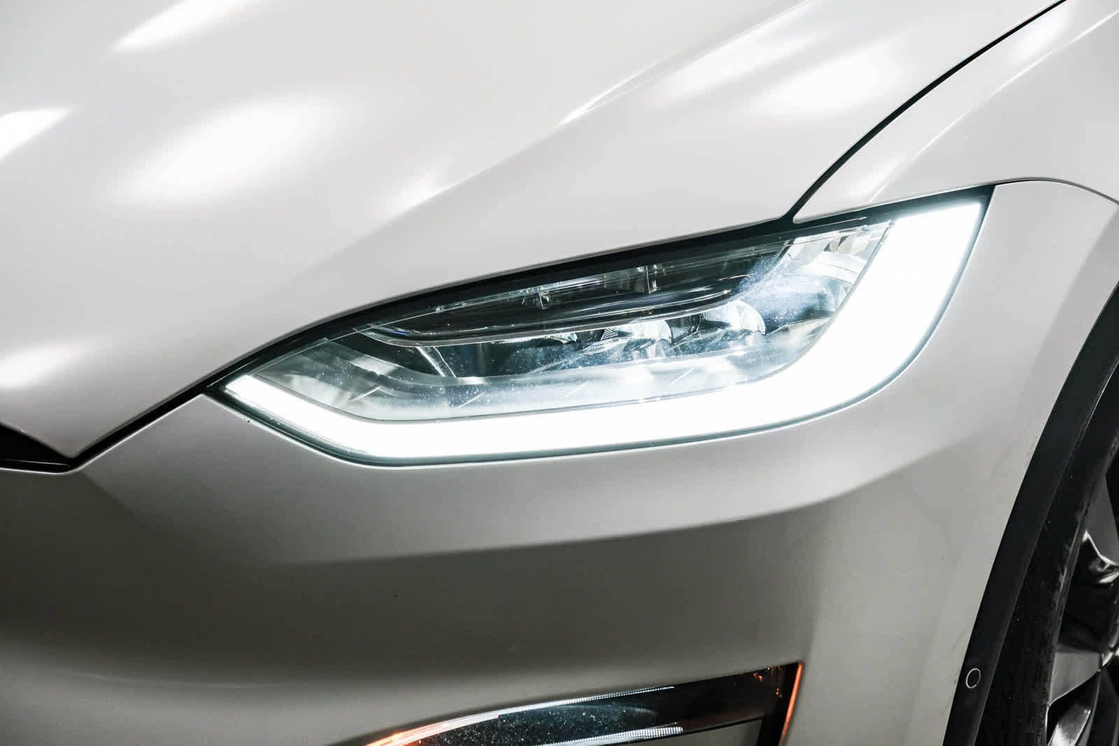 Used 2023 Tesla Model X AWD/4WD image 9