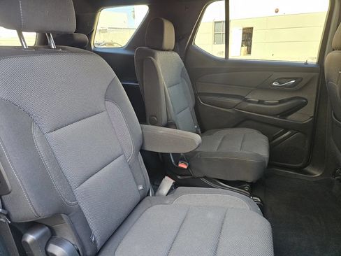 Used 2022 Chevrolet Traverse LT AWD/4WD image 20