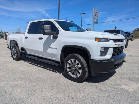 Used 2023 Chevrolet Silverado 2500 Custom w/ Custom Value Package AWD/4WD image 2