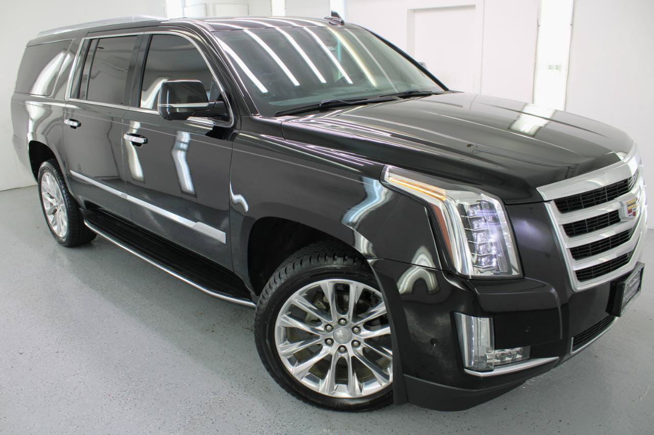 Used 2019 Cadillac Escalade ESV Luxury RWD image 29