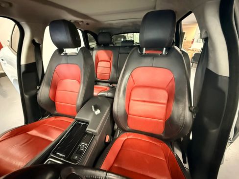 Used 2020 Jaguar F-PACE Checkered Flag AWD/4WD image 11