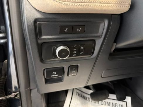 Used 2022 Ford Expedition Max Limited AWD/4WD image 23