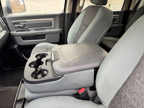 Used 2017 RAM 2500 SLT AWD/4WD image 18