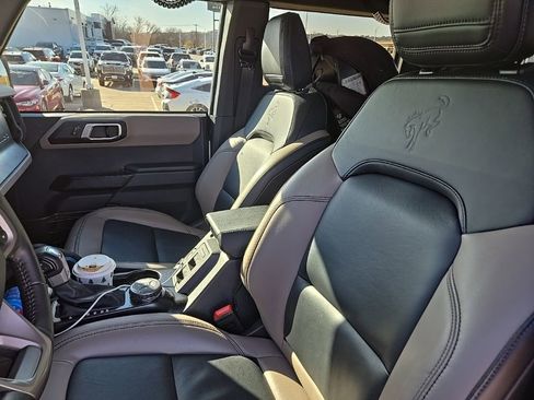 Used 2024 Ford Bronco Wildtrak image 13