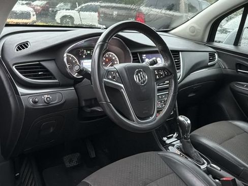 Used 2020 Buick Encore Preferred w/ Safety Package FWD image 7