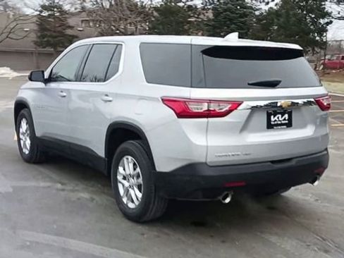 Used 2019 Chevrolet Traverse LS image 9
