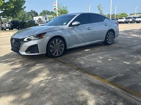 Used 2023 Nissan Altima 2.5 SL FWD image 1