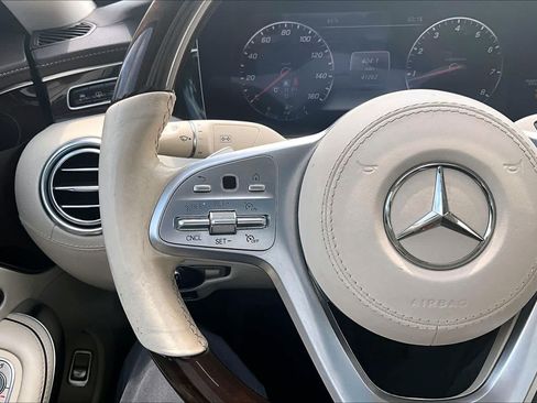 Used 2019 Mercedes-Benz S 560 4MATIC Coupe image 24