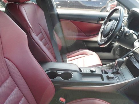 Used 2018 Lexus IS 300 F Sport w/ F Sport Package RWD image 10