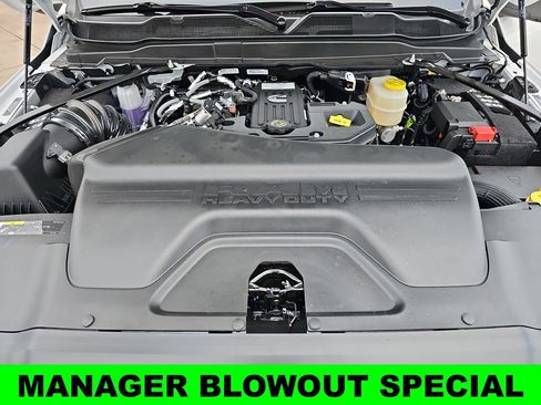 New 2026 RAM 2500 Warlock AWD/4WD image 32