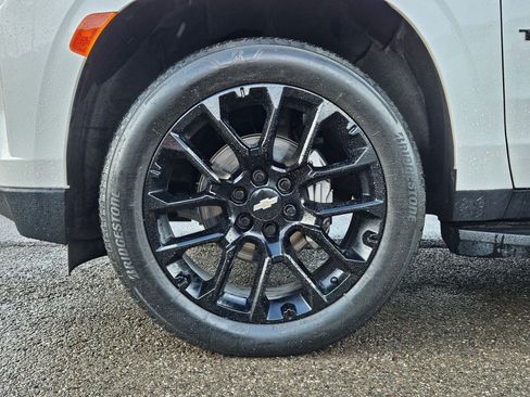 Used 2023 Chevrolet Tahoe Premier AWD/4WD image 11