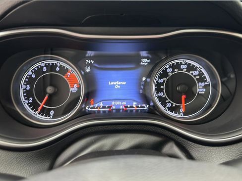 Used 2021 Jeep Cherokee Limited AWD/4WD image 18