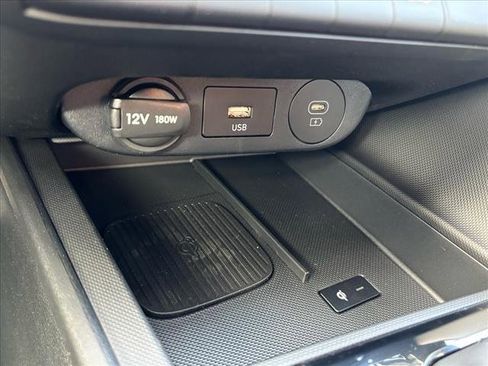 New 2025 Hyundai Elantra SEL image 21