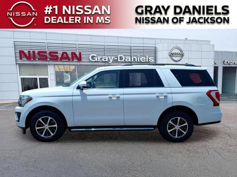 Used 2021 Ford Expedition XLT RWD image 4