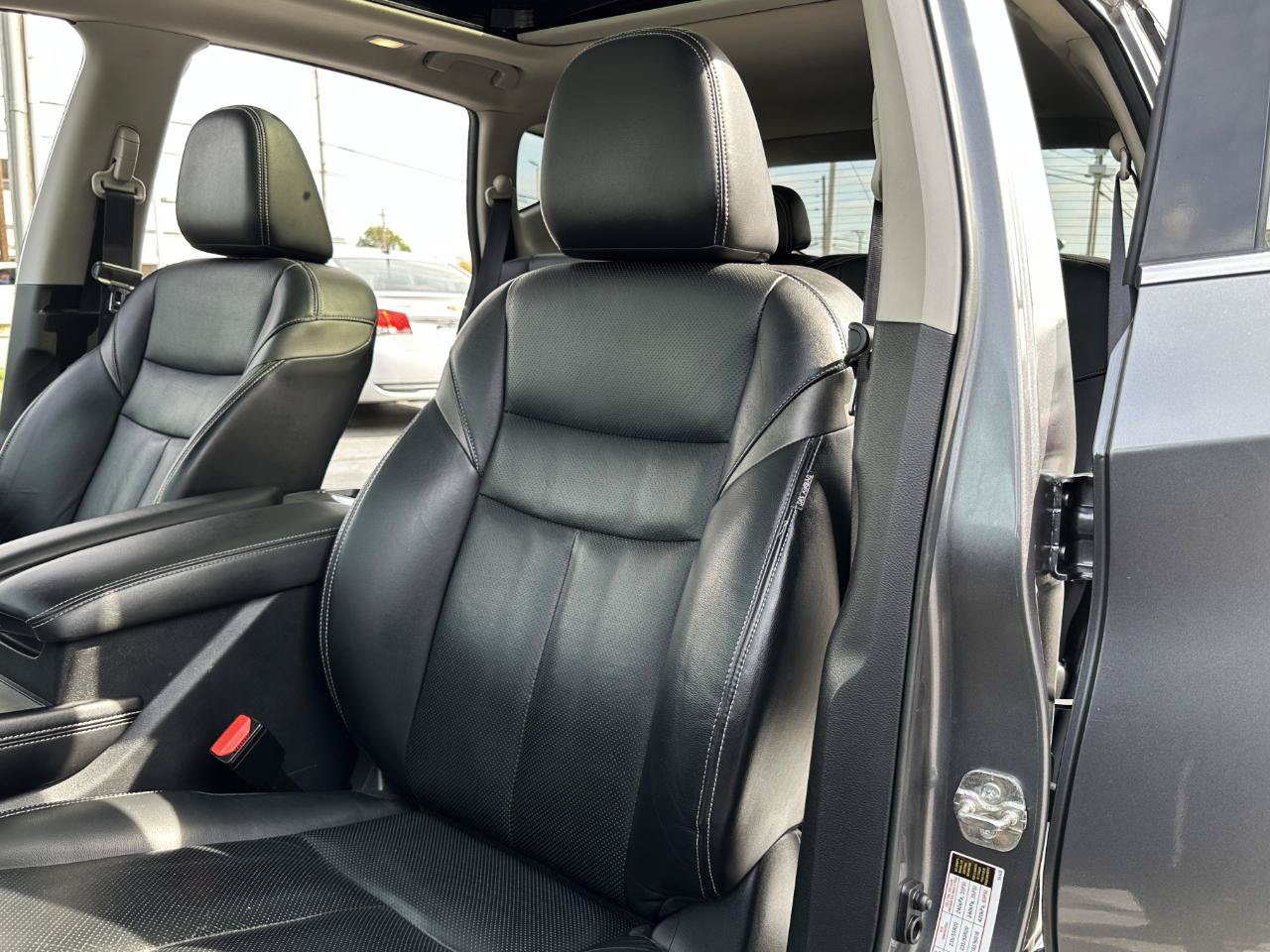 Used 2015 Nissan Murano Platinum AWD/4WD image 27