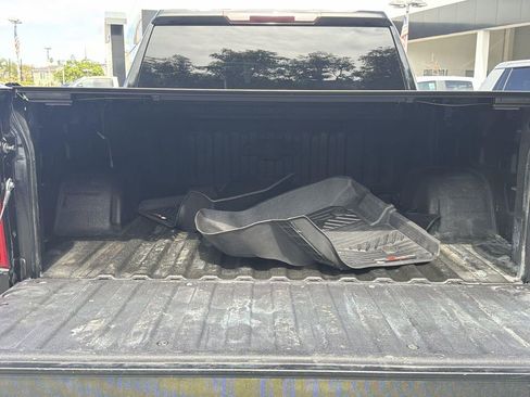 Used 2021 Chevrolet Silverado 1500 LT Trail Boss w/ Bed Protection Package image 27