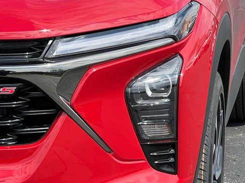 New 2026 Chevrolet Trax RS w/ Driver Confidence Package FWD image 35