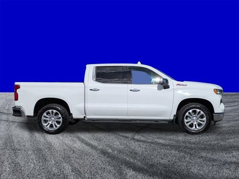 Used 2025 Chevrolet Silverado 1500 LTZ image 3