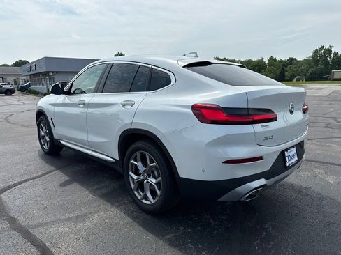 Used 2024 BMW X4 xDrive30i AWD/4WD image 2
