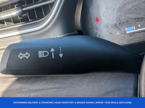 Used 2023 Jeep Grand Cherokee Limited image 35