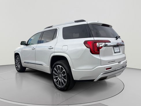 Used 2023 GMC Acadia Denali AWD/4WD image 3