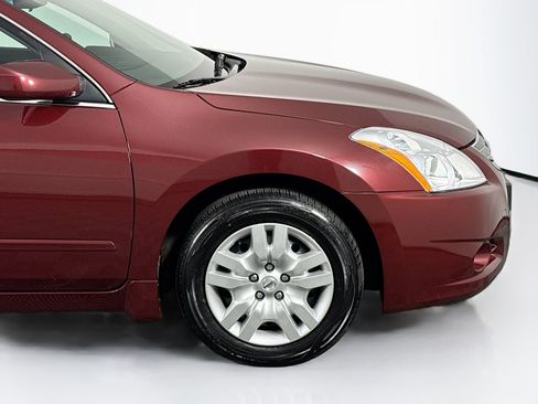 Used 2012 Nissan Altima 2.5 S FWD image 39